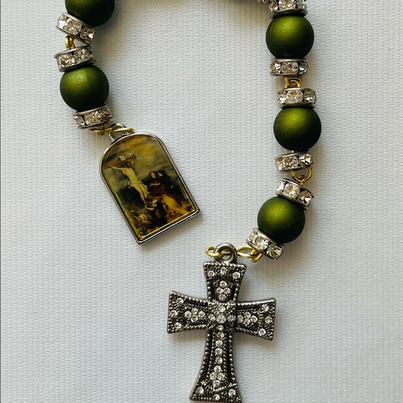 SOLD Rosary Heirloom decade green and Crystal handcrafted one of a kind - Picture 7 of 8